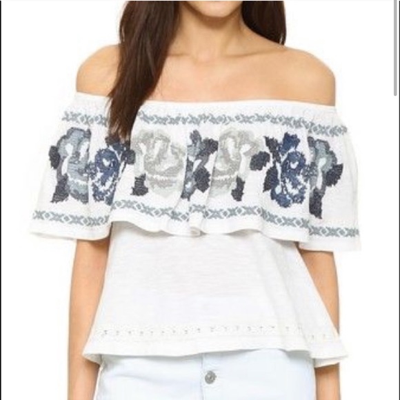 Free People Tops - Free people to the left embroidered top